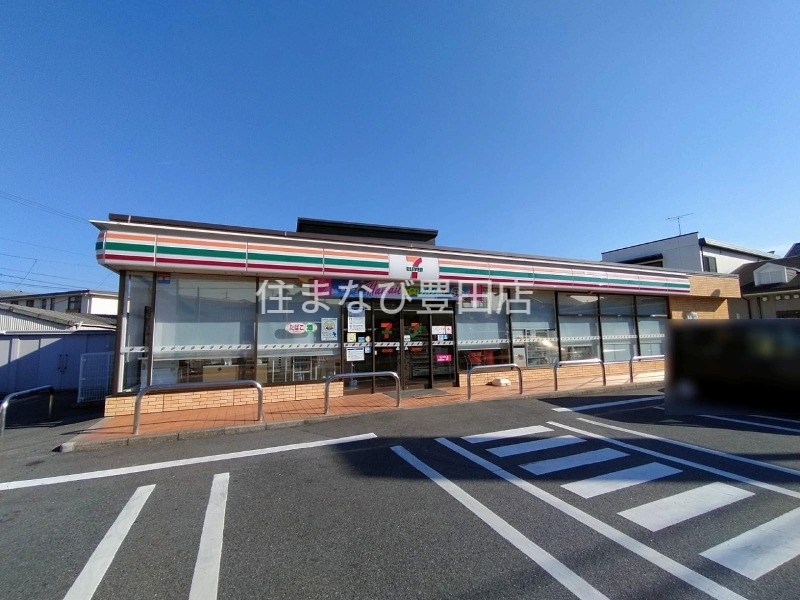 コンビニ　セブンイレブン豊田市平芝町店（コンビニ）まで199m