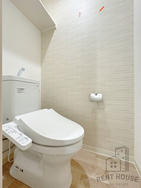 南海本線 忠岡駅 徒歩10分 3階建 新築のトイレ写真