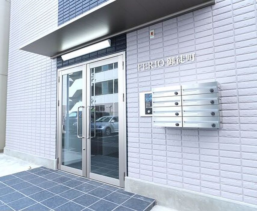 東京メトロ日比谷線 仲御徒町駅 徒歩2分 4階建 築10年の外観写真