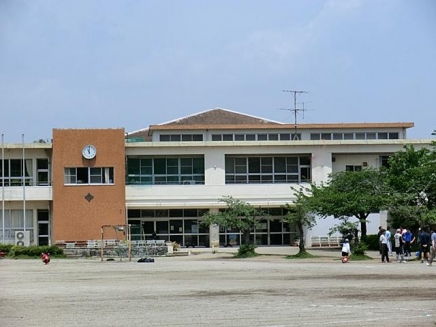 小学校　つくば市立 並木小学校（小学校）まで2060m