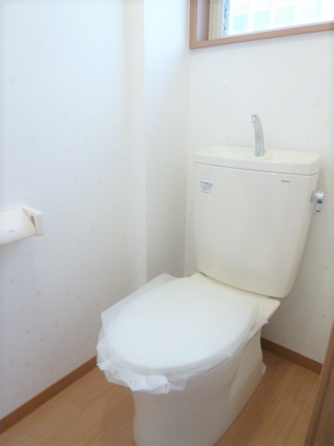 向陵東町貸家のトイレ写真