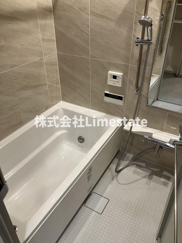 バス・シャワールーム　別部屋参考写真