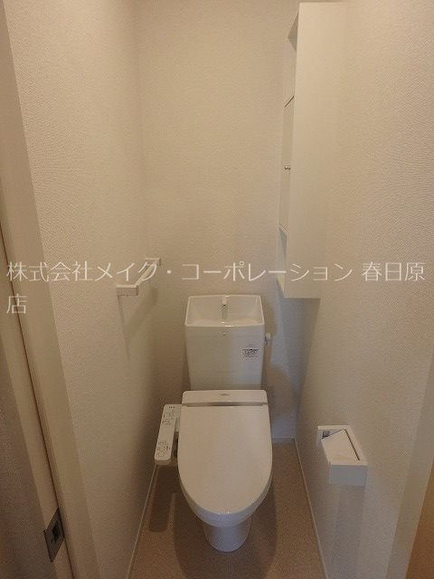 トイレ　写真は同型タイプ