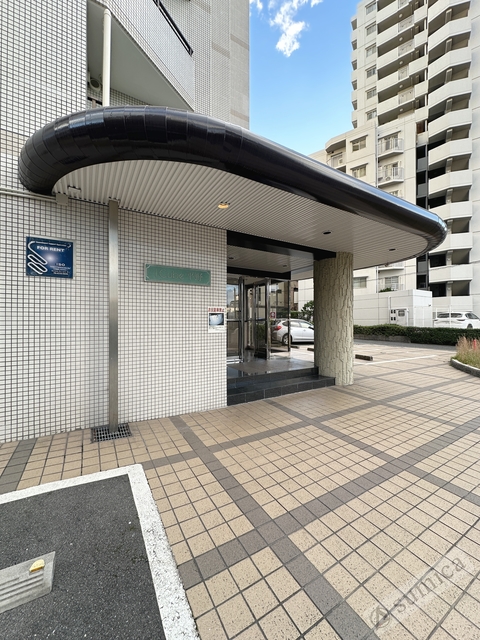 エントランス　上品なエントランスです♪♪