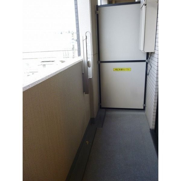 バルコニー　別タイプ参考写真　プレール・ドゥーク東京ＮＯＲＴＨII　北区中