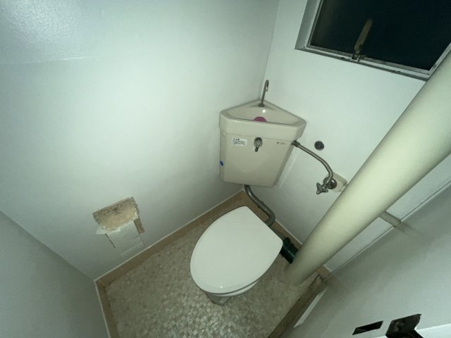 明舞第1団地1号棟のトイレ写真