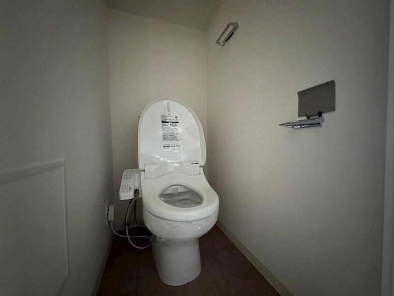 エスライズ神戸三宮山手通弐番館のトイレ写真