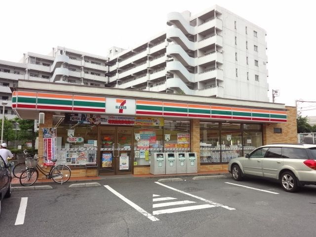 コンビニ　セブンイレブン（コンビニ）まで1800m