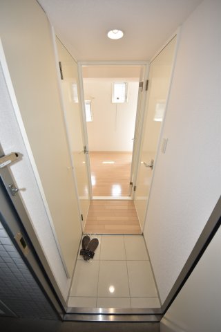 シャトーナンバリブレの玄関写真