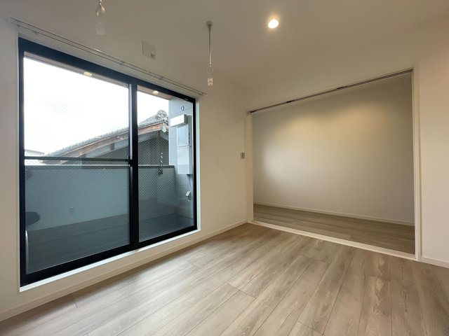 バルコニー　同施工会社・別物件のイメージ写真です。