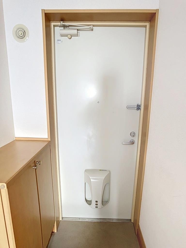 玄関　※他室参照