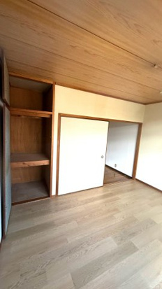その他　洋室6帖の収納