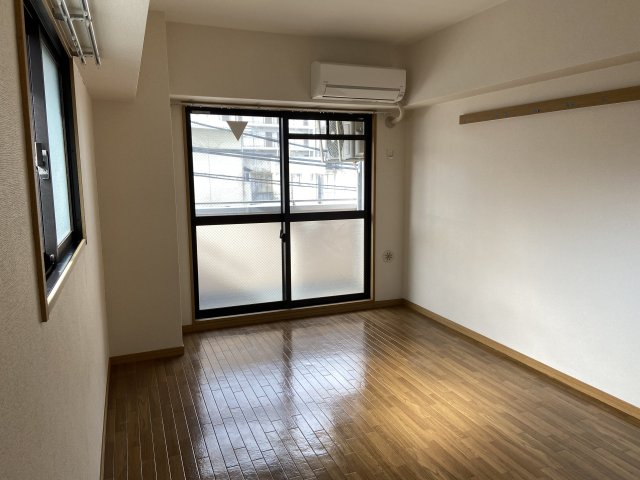 アートプラザ京田辺の居間写真