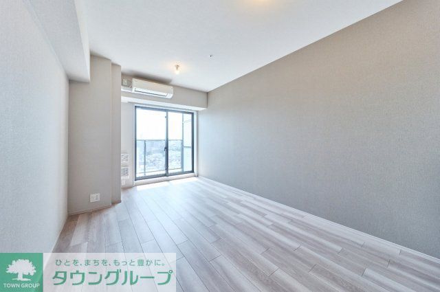東京メトロ丸ノ内線 四谷三丁目駅 徒歩1分 13階建 築2年の居間写真