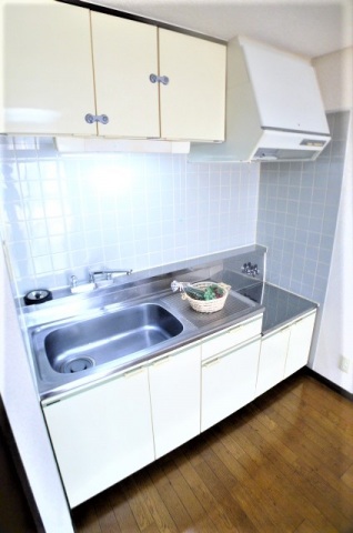 キッチン　※他号室のお部屋の写真です