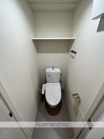 地下鉄千日前線 野田阪神駅 徒歩4分 13階建 築5年のトイレ写真