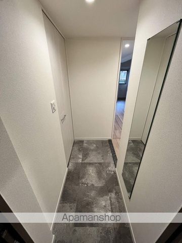 地下鉄千日前線 野田阪神駅 徒歩4分 13階建 築5年の玄関写真