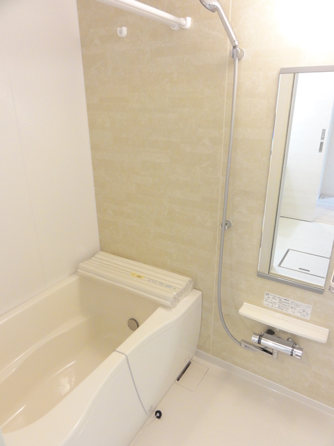 バス・シャワールーム　★追い焚き・乾燥機付きの浴室★※同仕様