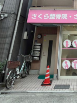 エントランス　ゆとりのあるエントランスです