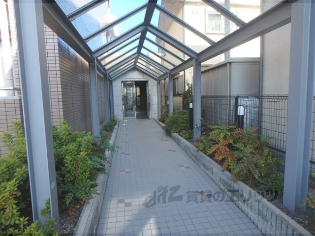 エントランス　ゴミ捨て場