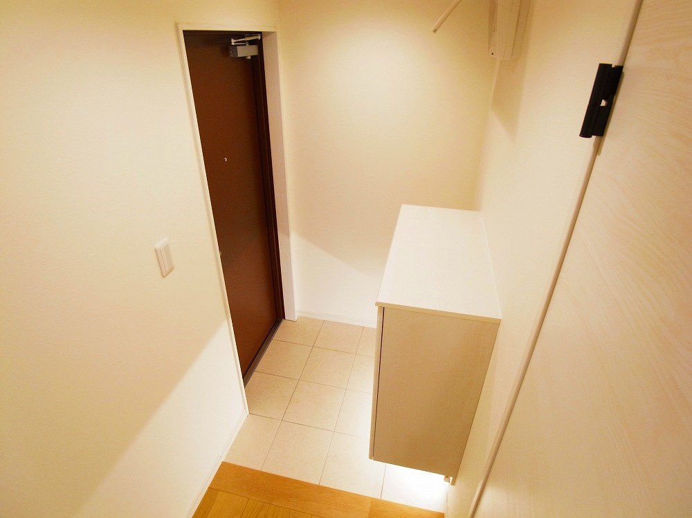 ラヴィエント北千住の玄関写真