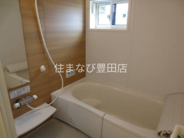 名鉄三河線 重原駅 徒歩13分 2階建 築12年の風呂写真