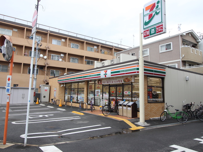 コンビニ　セブンイレブン大阪長居西１丁目店（コンビニ）まで210m