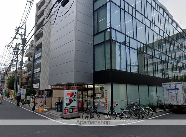 コンビニ　セブン－イレブン大宮駅桜木１丁目店（コンビニ）まで937m