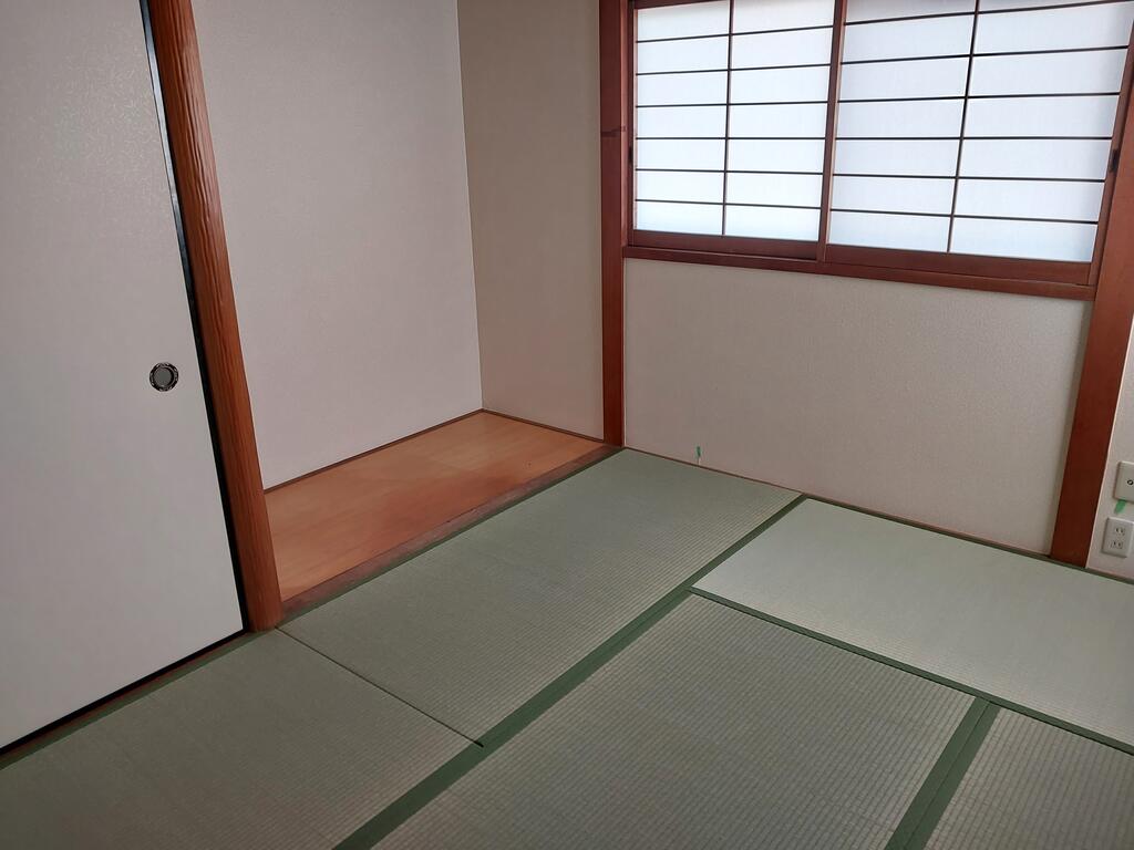 並河駅 借家の居間写真