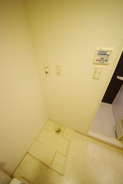 その他設備　室内洗濯機置場です