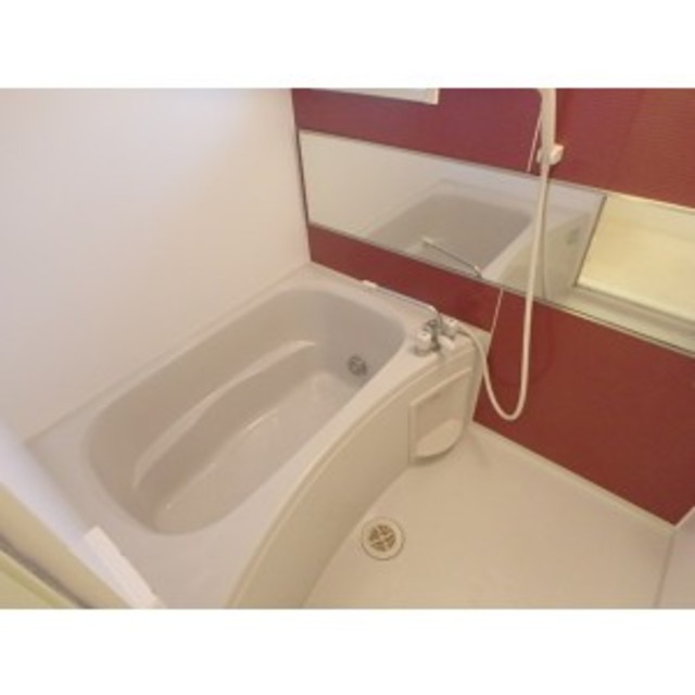 バス・シャワールーム　同タイプのお部屋です（反転）