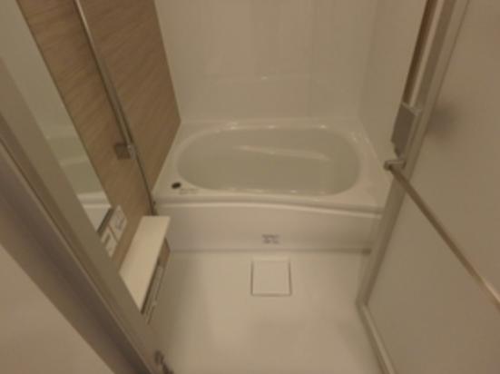 バス・シャワールーム　※別部屋の参考写真です。