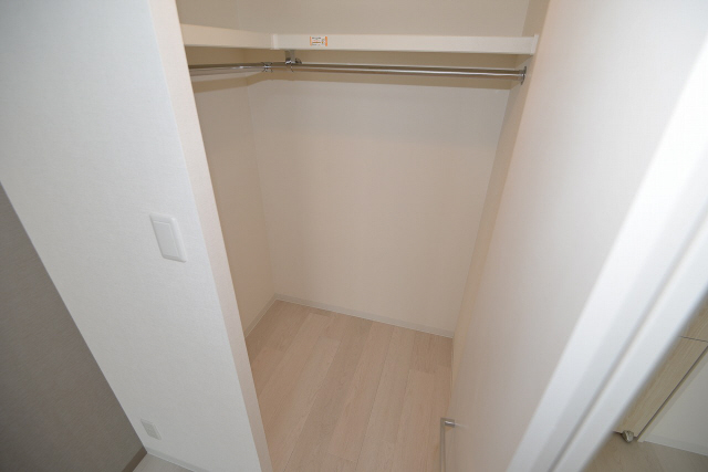 収納　写真は同マンションの他のお部屋のものです
