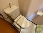 トイレ　こちらはトイレです。清潔感があり、安心して使用できます。