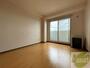 居室・リビング　広くてキレイなお部屋が広がっていて、充実した生活が送れそう。