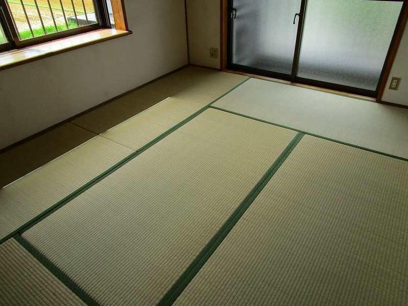オカトミコーポの居間写真