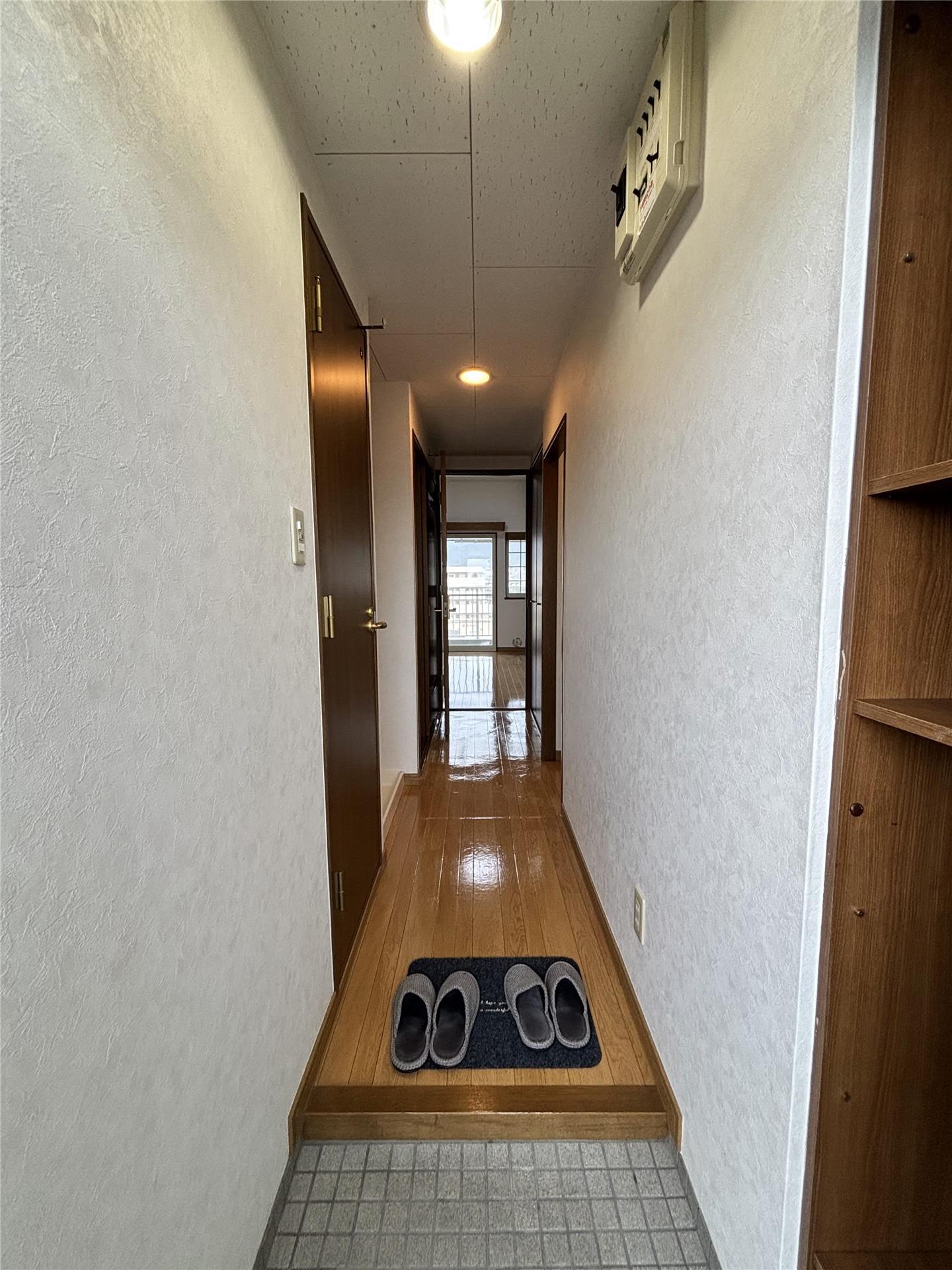 パロスビルの玄関写真