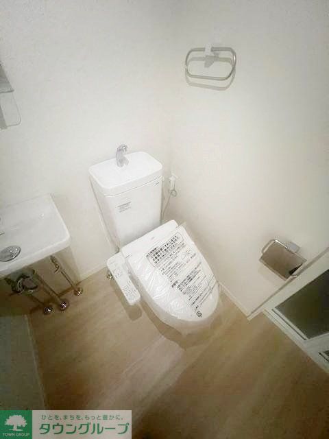 ＪＲ南武線 小田栄駅 徒歩12分 3階建 築2年のトイレ写真
