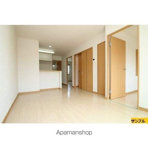 ＪＲ中央本線 春日井駅 徒歩13分 2階建 築13年の居間写真