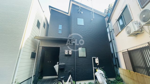 建物外観　Y&M