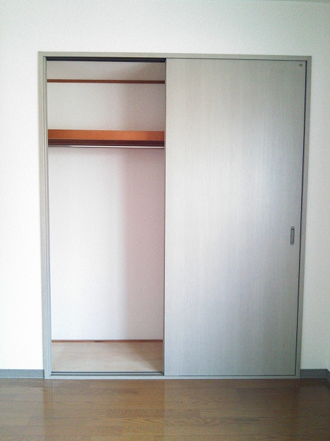 収納　クローゼット