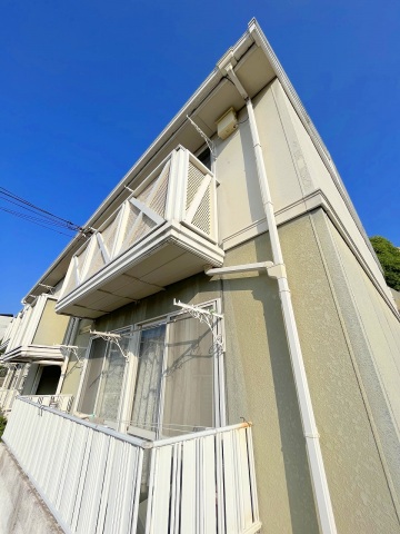 コンビニ　ファミリーマート浜田一丁目店（コンビニ）まで174m