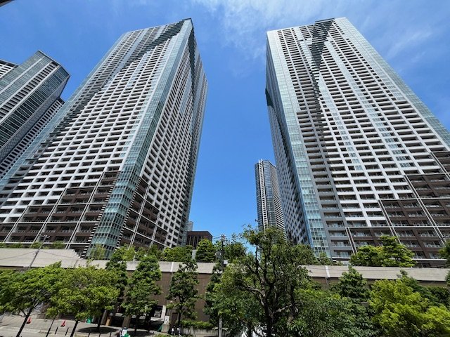 THE TOKYO TOWERS SEATOWERの建物外観