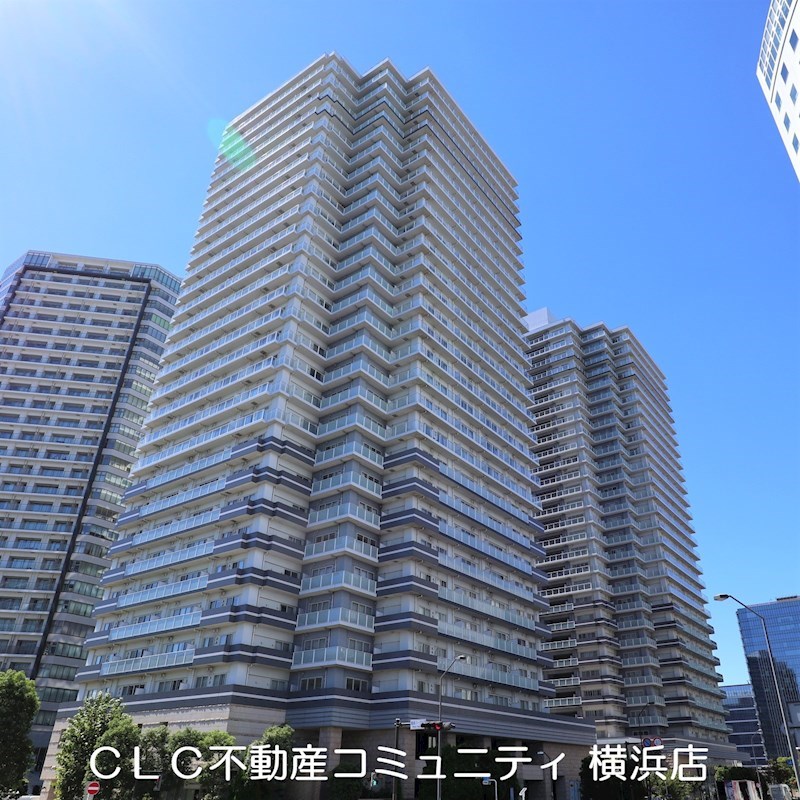 横浜市西区みなとみらいのマンションの建物外観