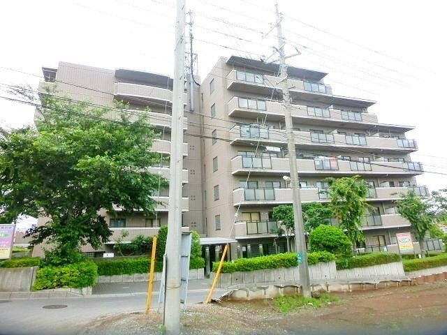 【船橋市中野木のマンションの建物外観】