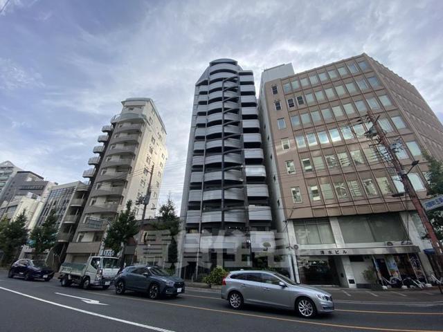 京都市下京区西橋詰町のマンションの建物外観