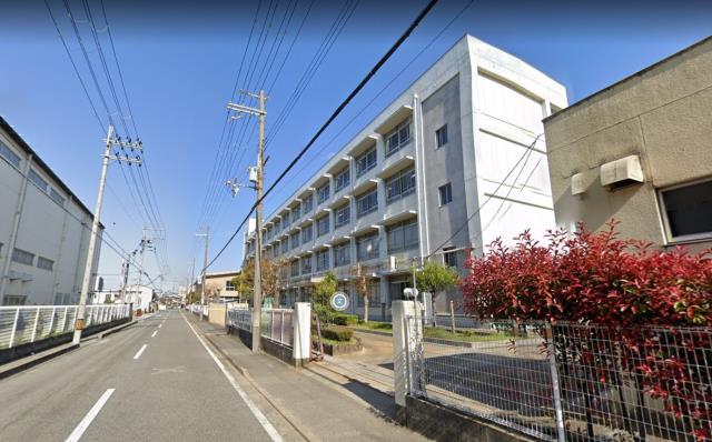 【ネオクオーツ幸　弐番館の小学校】