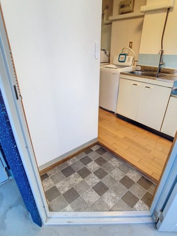 玄関　2024年10月撮影