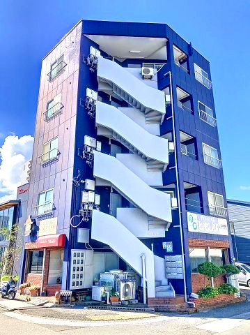 建物外観　2024年10月撮影