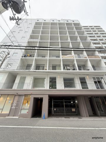 【大阪市浪速区幸町のマンションの建物外観】